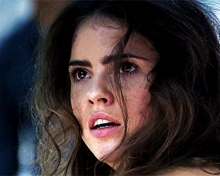 Shelley Hennig Malia Tate GIF