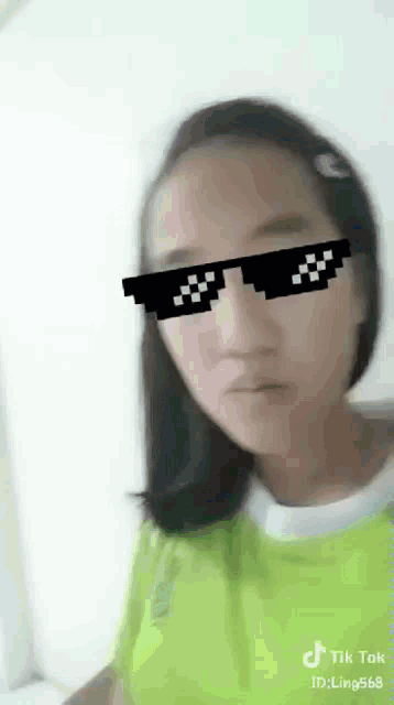 Shi Ling Tiktok GIF