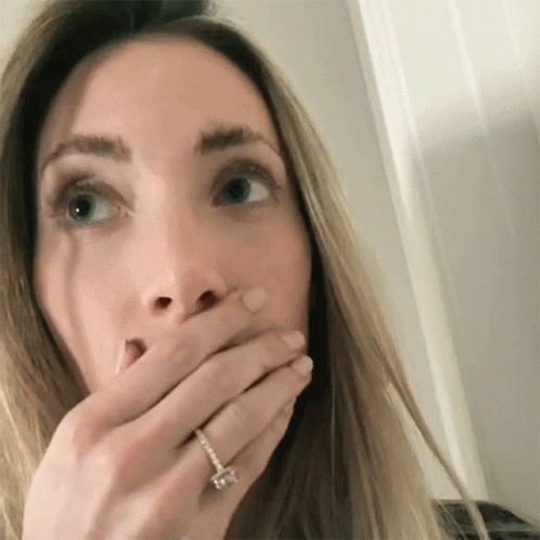 Shocked Avori GIF