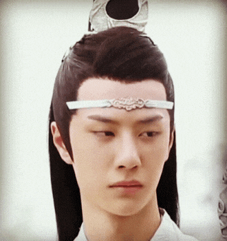 Smirk Wang Yibo GIF