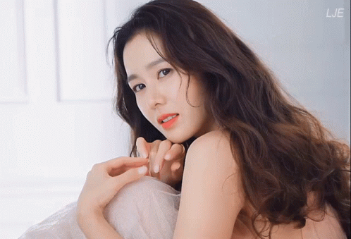 Son Yejin Bin Jin GIF. This 498 x 339 animated GIF is part of our johnny sins collection. Created by LeeJeAe. View the original animation, share it, or…