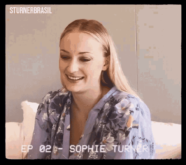 Sophie Sophie Turner GIF