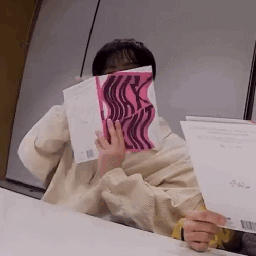Stray Kids Skz GIF. This 498 x 498 animated GIF is part of our offended gasp collection. Related themes include confused, gasp, huh. Created by…