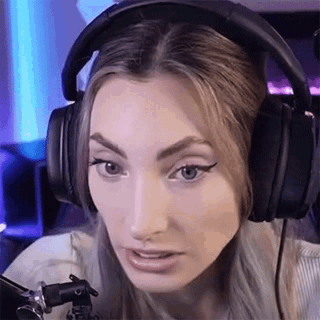 Stunned Avori GIF
