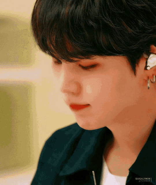 Suga Min Yoongi GIF