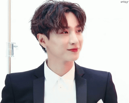 Super Junior Leeteuk GIF