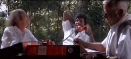 Suriyan Goundamani Insult GIF