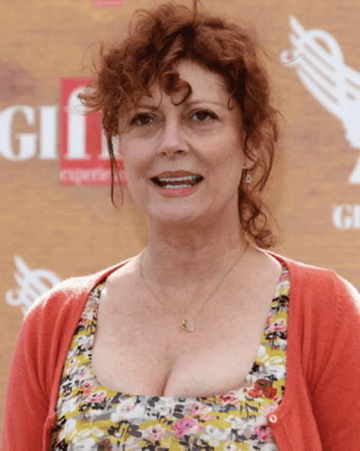 Susan Sarandon GIF. This 398 x 498 animated GIF is part of our susan sarandon collection. Created by Dagaisch. View the original animation, share it, or…