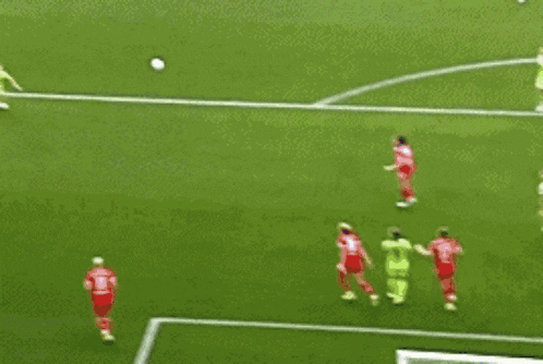 Svenja Huth Golazo GIF