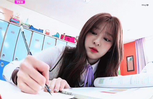 Svtbmi Izone GIF. This 498 x 323 animated GIF is part of our terminaste los deberes collection. Related themes include work. Created by jkswng. View the…