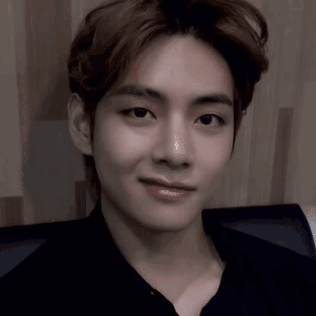 Tae Taehyung GIF
