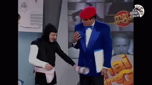 Tafazzi Bottiglia GIF. This 498 x 280 animated GIF is part of our tafazzi collection. Related themes include dance. Created by paradox94. View the original…