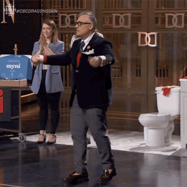 Take A Bow Vincenzo Guzzo GIF
