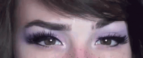 Taylien Eyebrow Raise GIF