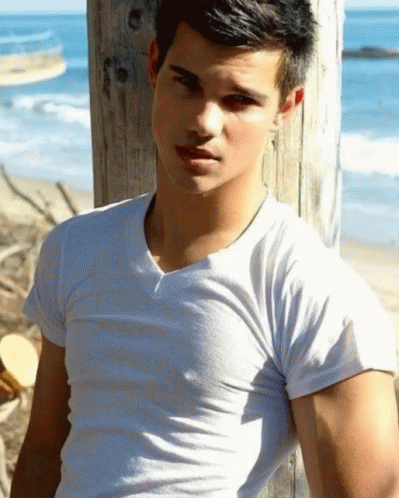 Taylor Lautner Hot GIF
