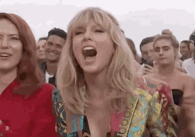 Taylor Swift Yes Queen GIF