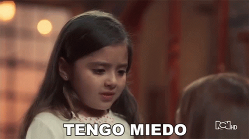 Tengo Miedo Isabela GIF