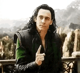 Tom Hiddleton Turn GIF