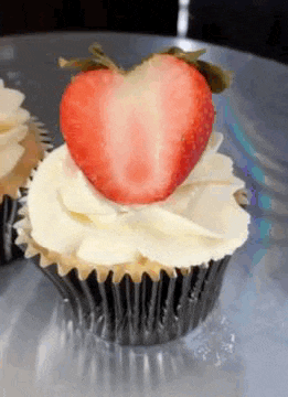 Tres Leches Cupcakes Pasteles GIF