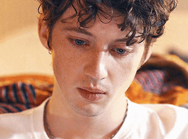 Troye Sivan GIF