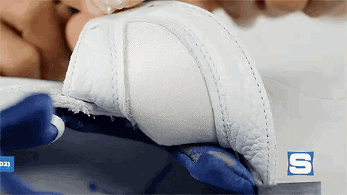 Tumbled Leather - Jordan Vii French Blue (2002) GIF
