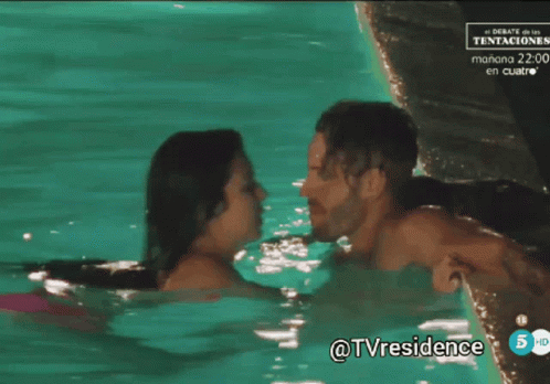Tvresidence Beso GIF