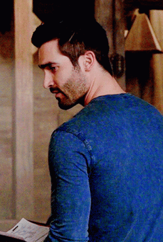Tyler Hoechlin Derek Hale GIF