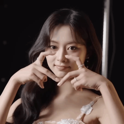 Tzuyu Heart GIF