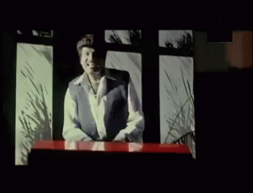 Ullathai Allitha Goundamani GIF