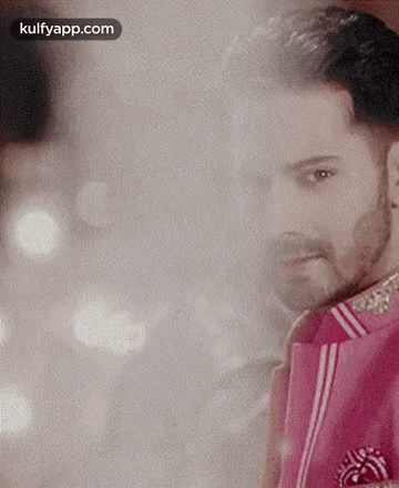 Varun Dhawan.Gif GIF