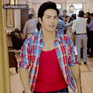 Varun Dhawan.Gif GIF