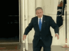 Vergil675 GIF. This 220 x 165 animated GIF is part of our george w bush collection. Created by vergil5464. View the original animation, share it, or browse…