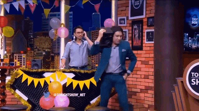 Vincent Desta Dance GIF