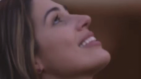 Vivian Amorim Happy GIF