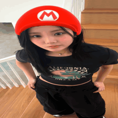 Wonhee Illit GIF