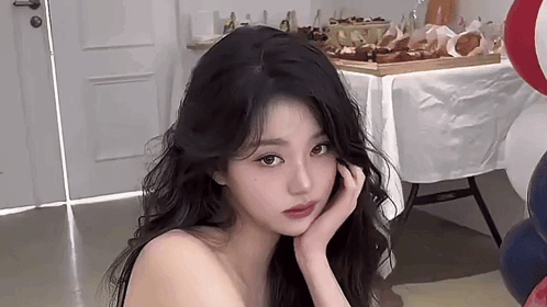 Wonyoung Ive GIF