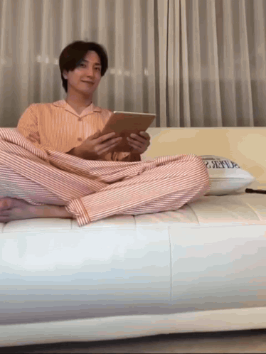 Yehyukjy Leeteuk GIF