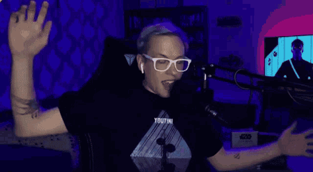 Youtini Woah GIF