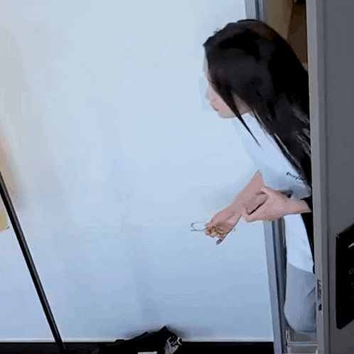 Yubin Chaewon GIF