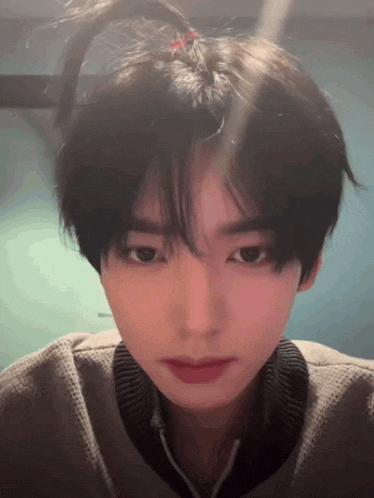 Yujin Hanyujin GIF