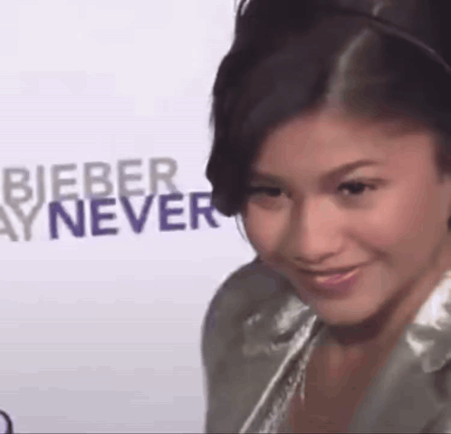 Zendaya Zendaya Laughing GIF
