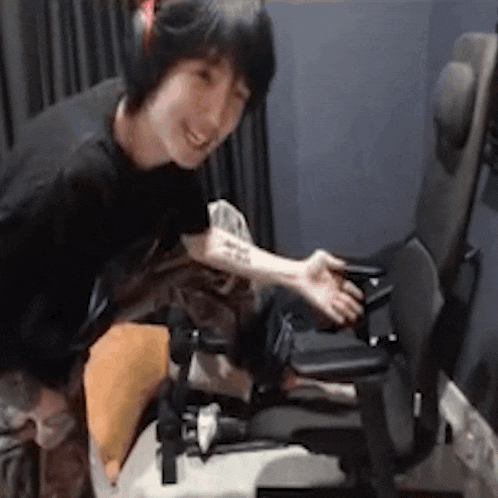 Zylnazter Spank GIF