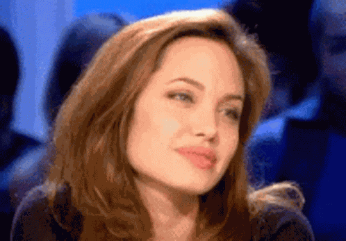 джоли GIF