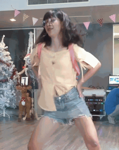 เต้น เด้ง GIF