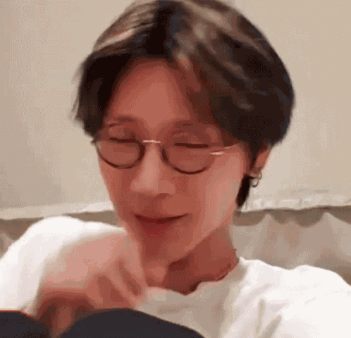 10velyhive Ten GIF