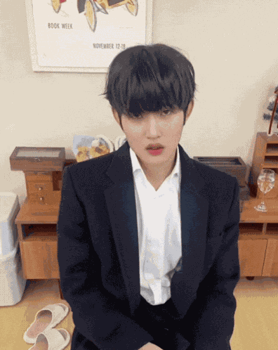 1verse Seok GIF