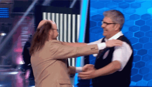 Abrazo Amigos GIF