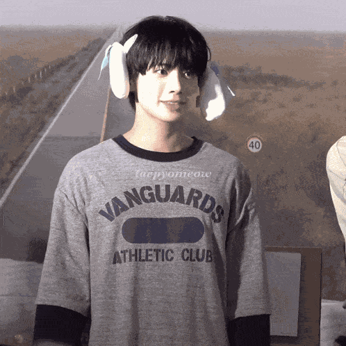 Actspromise Taehyun Looking Around GIF