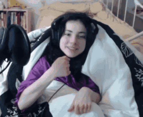 Agatha Threemilk GIF