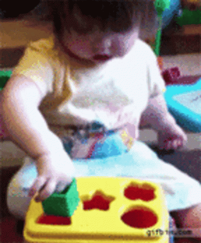 Akrilicous GIF